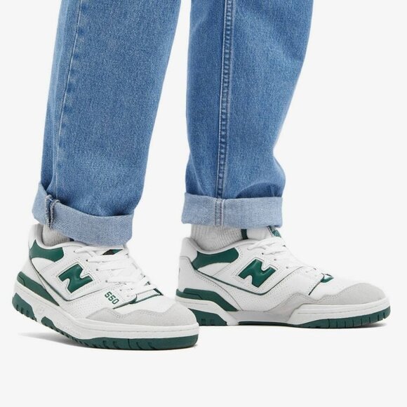 New Balance 550 Sneakers in White Green - Picture 2 of 10